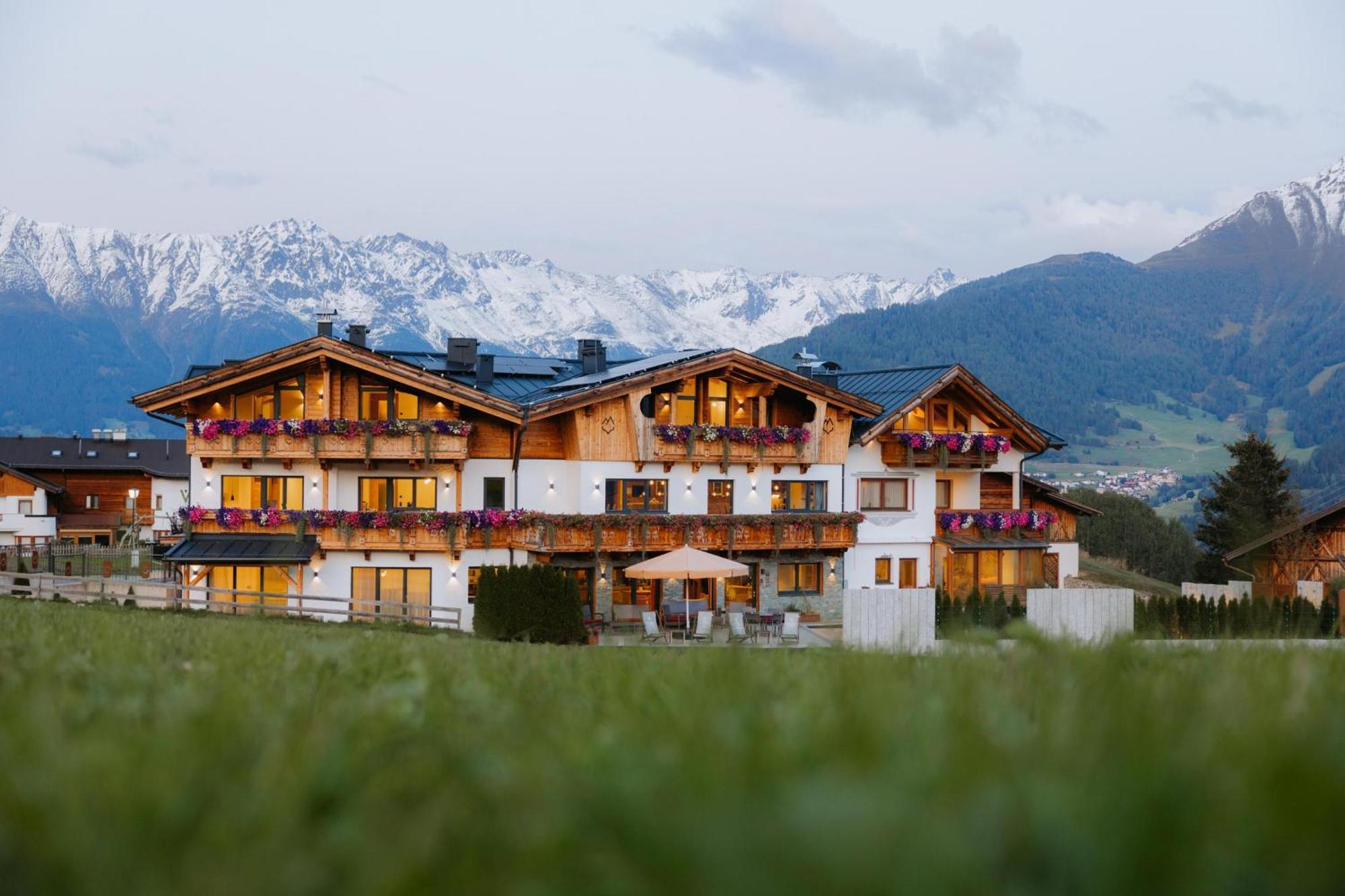 Alpinium - Inklusive Super Sommer Card Fiss Bagian luar foto